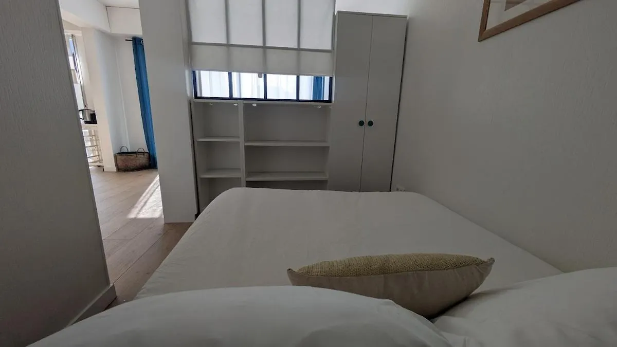 Apartamento T1 Bis Avec Parking A 10 Min A Pied Du Centre Vannes 0*,  Francia